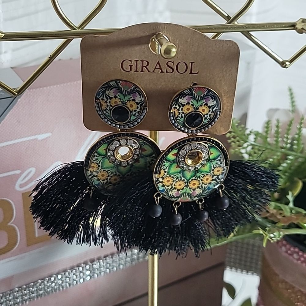 GIRASOL Earrings Dangle for Woman NWT